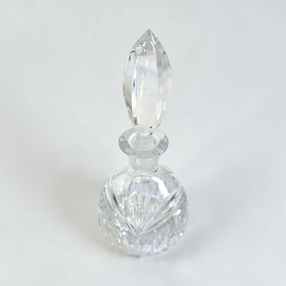 Marquis by Waterford Calais Crystal Bottle w/ Stopper - Picture 3 of 5
